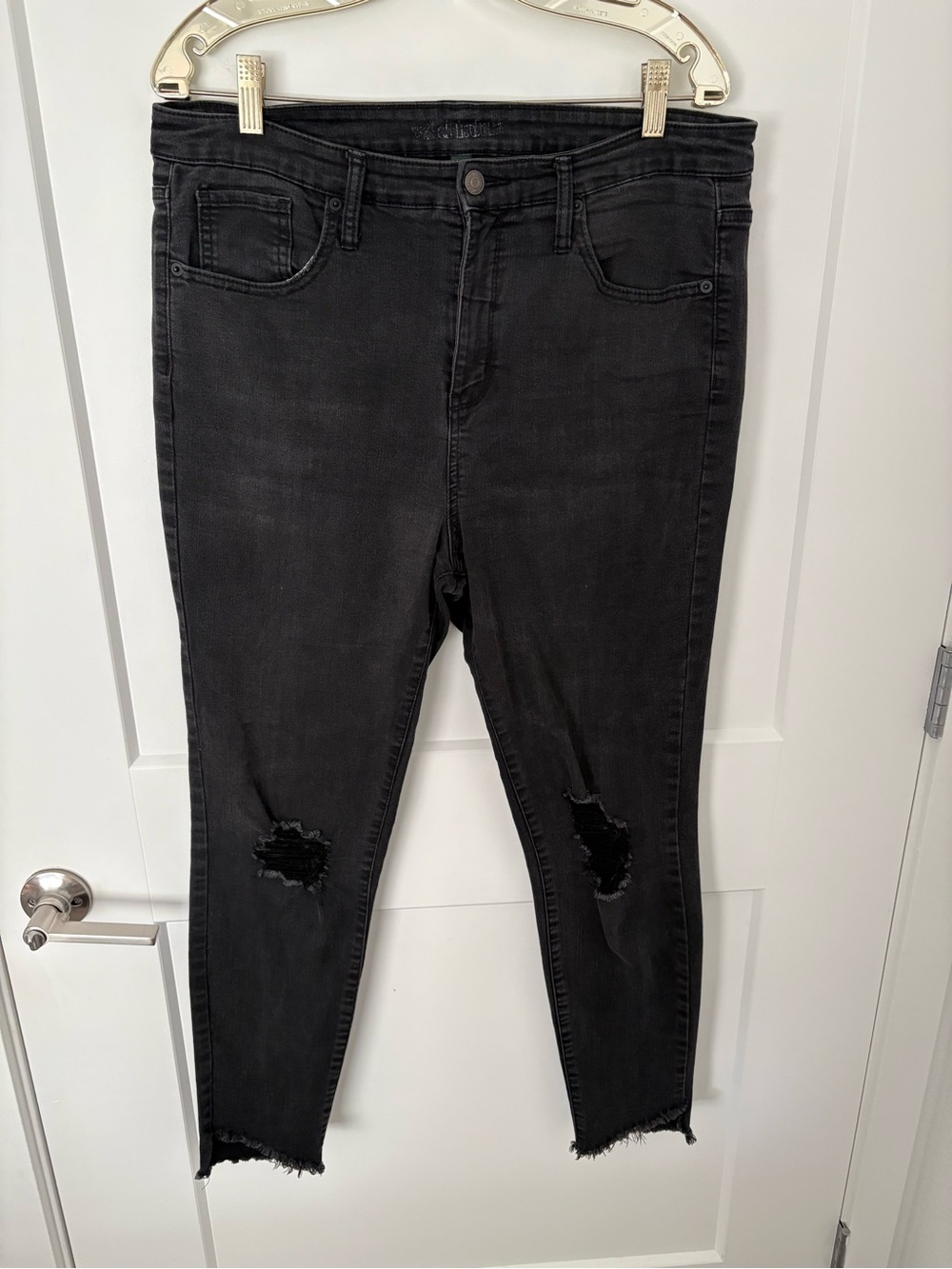 wild fable Black Distressed High-Rise Skinny Jeans
